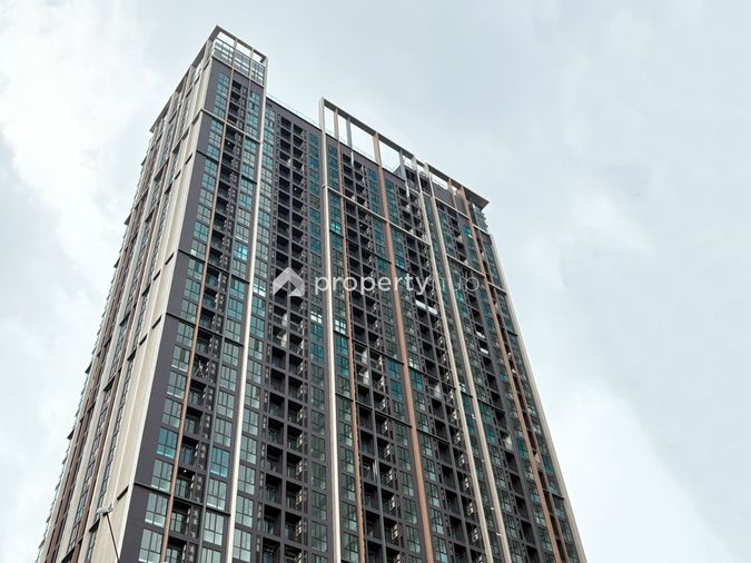 Nue District R9 Rama 9