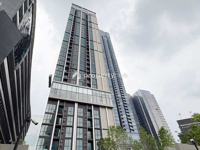 Nue District R9 Rama 9