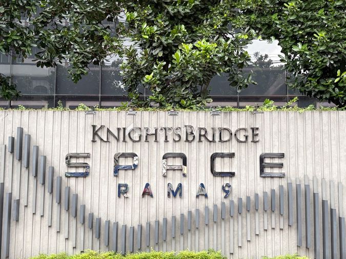 Knightsbridge Space Rama 9