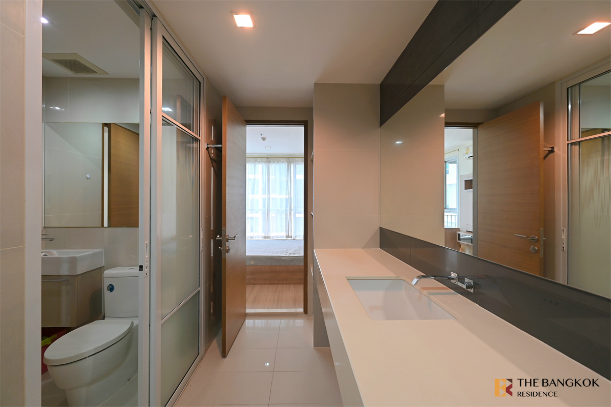 picture RHYTHM Ratchada-Huaikhwang Ultimate Luxury Condo in Business District near MRT Huai Khwang Station - 3/10