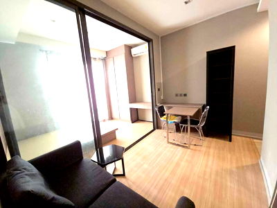 Condos for sale Samsen Wittayalai School : Buy, sell, condo M Jatujak Pet Friendly, pet-friendly condo, good location, near Chatuchak Park, Lat Phrao, Saphan Khwai Line ID: @951qfbfi