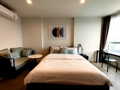 คอนโดให้เช่า : XT HUAIKHWANG ห้องสวย ราคาดี สอบถามเพิ่มเติมได้ที่ Line @condorental