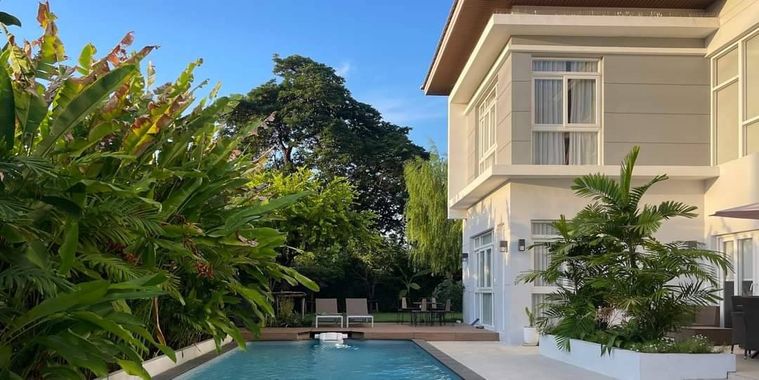 ขายบ้านเดี่ยว บางนา สุวรรณภูมิ บ้านใหม่พร้อมสระว่ายน้ำ 161 ตร.ว 4 ห้องนอน พร้อมอยู่ ในสนามกลอฟ์วินด์มิลล์ สนามบิน House Bangna Suvarnbhumi 0879074045