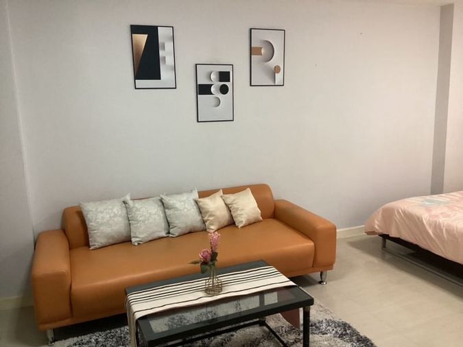 Condo One Thonglor Station (คอนโด วัน ทองหล่อ สเตชั่น) for Rent (Studio 34sqm)