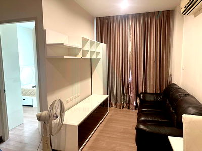 Condos for rent Major Hollywood Ramkhamhaeng : For Rent Condo CHEWATHAI RAMKAMHAENG Building 1, Floor 8,1 bed room, Room size 30.00 sqm