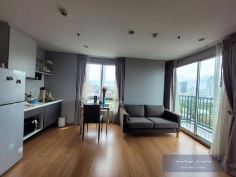Urgent sale! The Base Sukhumvit 77 BTS Onnut (750 m./11 min-walk) Negotiable Line ID: @condobkk (with @)  Code H33142