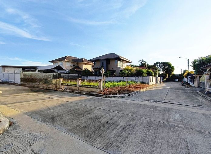 ขายที่ดิน 87 ตร.ว. เขตหนองแขม