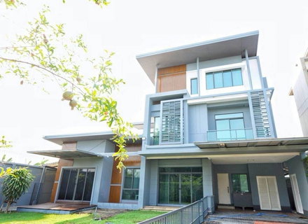 รูปภาพ For rent, 3-storey detached house, corner house, Narasiri Hideaway project, Soi Yothin Phatthana 3