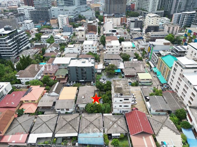 Land for sale, 129 sq wah, Huai Khwang