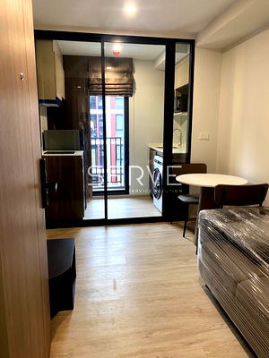 Condos for rent :  Studio with Partition City View Fully furnished  Good Location Close To  BTS Khu Khot 100 m. @ Nue Core Khu Khot Station