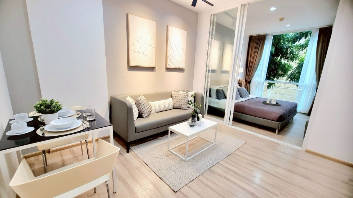 picture The Base Downtown For Sell WR-03355 - 2/15