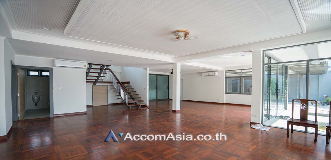 รูป 🔼🔽 AccomA 📩  Spacious Family Home with Pool and Lawn (10003201) - รูปที่ 3/20