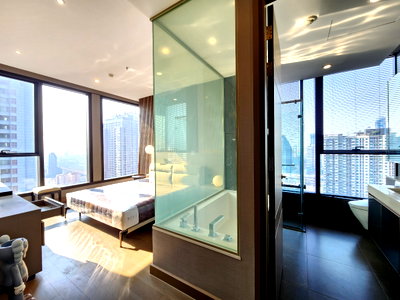 คอนโดให้เช่า : ให้เช่า The Esse at Singha Complex ราคา 80,000 บาท [MKr250603]