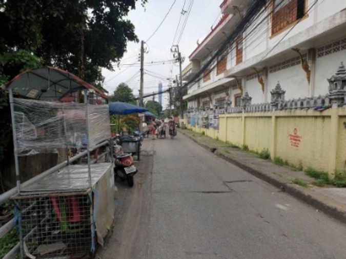 Land for sale, 402 sq wah, Bang Kho Laem