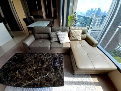 เช่าคอนโด ซอยปรีดี พนมยงค์ (สุขุมวิท 71) : Esse Asoke 2 bedrooms, for rent