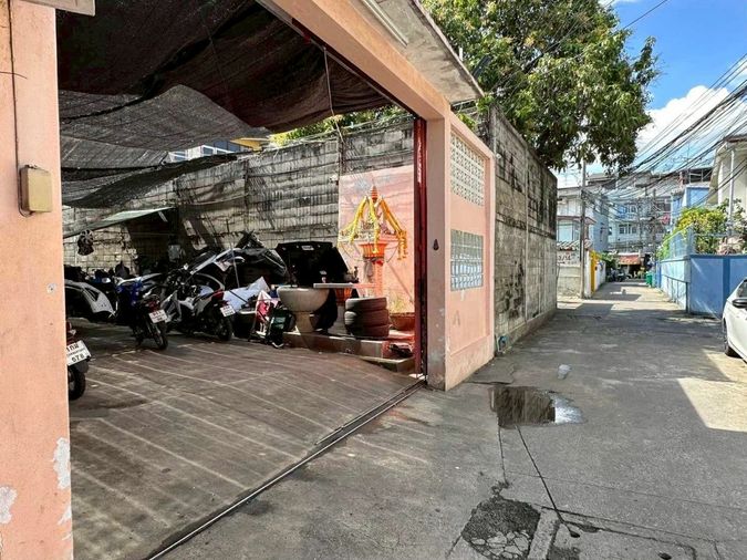 Land for sale, 150 sq wah, Bang Kho Laem