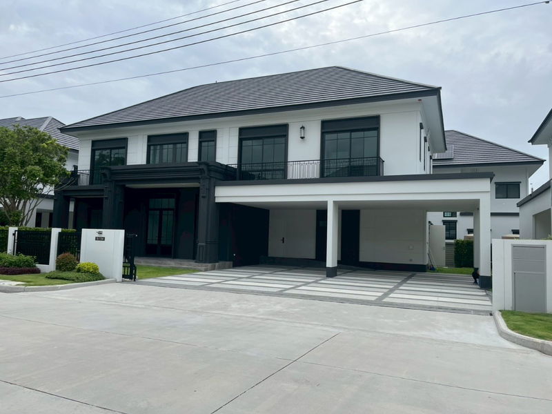 ขายบ้านเดี่ยว : บ้านเดี่ยวหลังใหญ่ ติดถนนเมน เศรษฐสิริ สะพานมหาเจษฎาบดินทร์ 