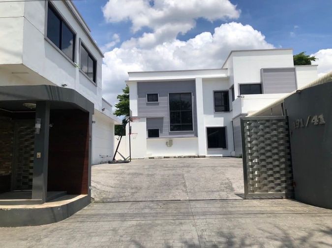 5-bed house for sale, 400 sq wah, Bangkok Noi