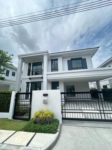 โครงการ เศรษฐสิริ วัชรพล เทพรักษ์ บ้านเดี่ยวพร้อมอยู่จากแบรนด์แสนสิริ