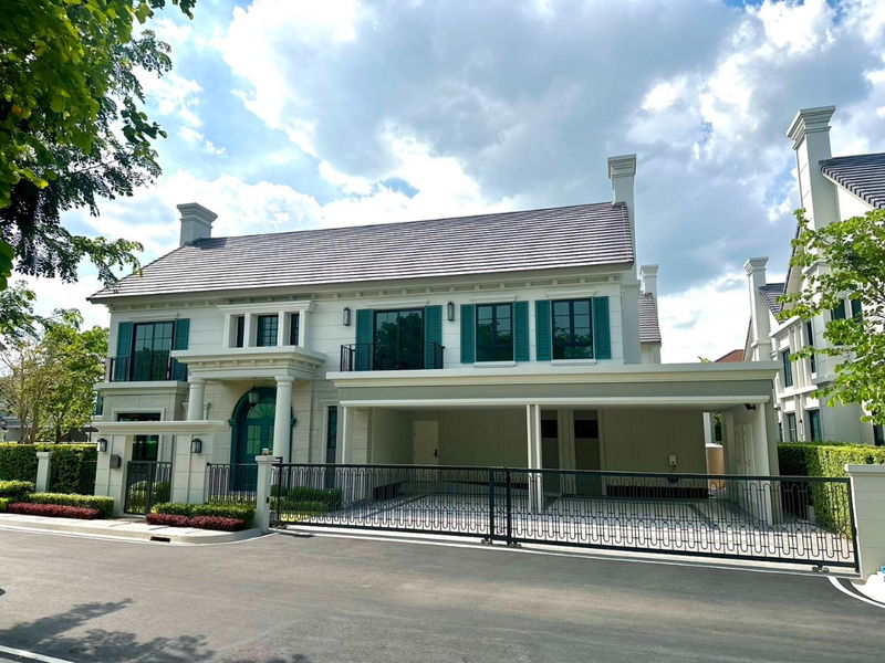 Houses for sale : HOT DEAL!!! House for sale Narinsiri, Krungthep Kreetha, Private garden view