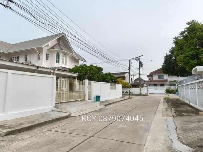 ขายบ้านเดี่ยว 4 ห้องนอน 297 ตร.ม. 149 ตร.ว. เมืองทอง 4