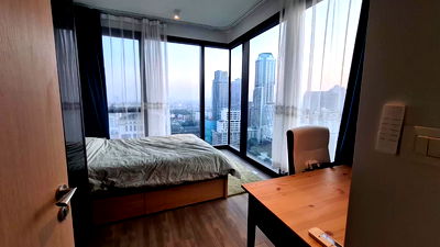 เช่าคอนโด MRT สามย่าน : The Lofts Silom 2Bedroom 1Bathroom with City View