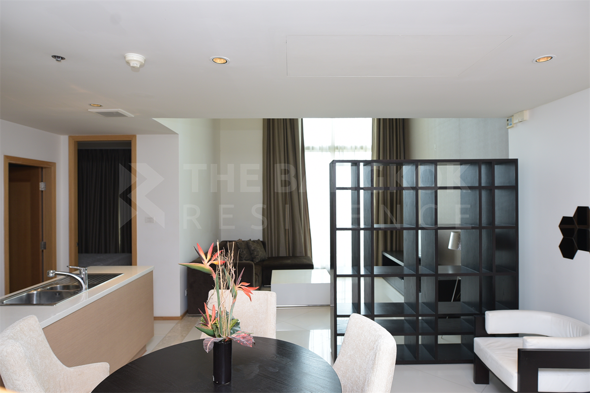 picture Ultimate Luxury Lifestyle with Convenience The Empire Place - 8/10