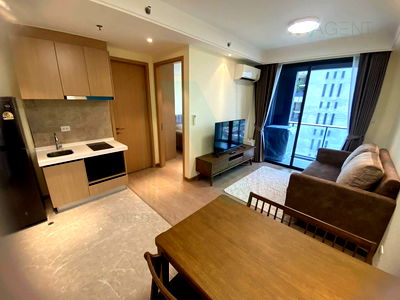Condos for rent : For Rent Condo REGAL SATHON - NARADHIWAS Building 1, Floor 19,1 bed room, Room size 33 sqm