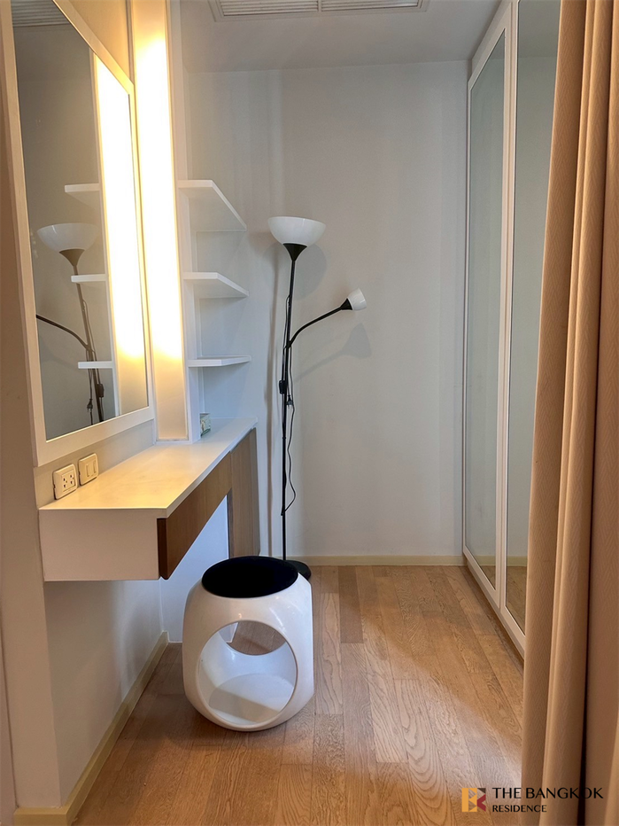 picture Noble Refine near BTS Phrom Phong Ready-to-move-in Condo, Central City Location - 5/10