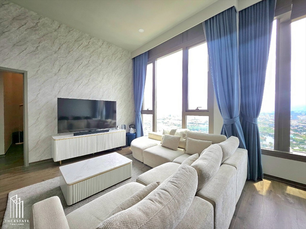 For Sale Whizdom The Forestias (Petopia) This Penthouses Layout is the only one in the project. Pets are allowed @36MB