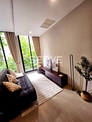 คอนโดให้เช่า : Studio with Partition For Rent Perfect Location Connecting to BTS Phloen Chit-Noble Ploenchit