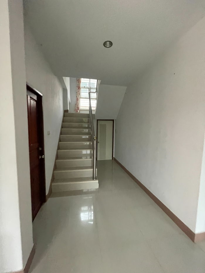 รูป บ้านเดี่ยว เนื้อที่ทั้งหมด 192 ตารางเมตร 902/97 หมู่บ้านประกายทอง ตำบลควนลัง อำเภอหาดใหญ่ สงขลา ราคา 2,940,000 บาท - รูปที่ 4/11