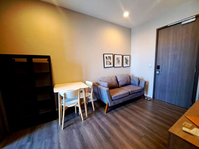 Condos for rent Bangna - Trat  : Condo for rent Whizdom Essence near BTS Punnawithi 250m.