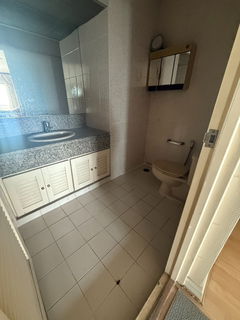 Central City Bangna East Tower (4 bedrooms, 3 bathrooms, 1 kitchen with hall and storage room, area size 236 sq m)