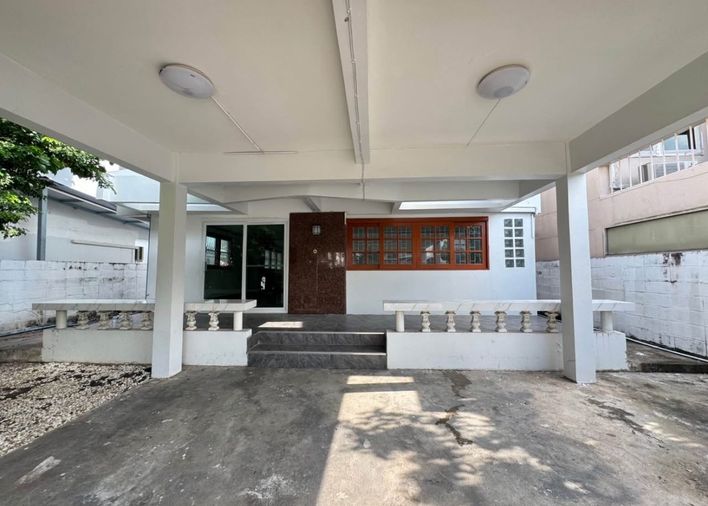 ให้เช่าบ้านเดี่ยว 5 ห้องนอน 90 ตร.ว. บ้านเมืองทอง 2 โครงการ 3