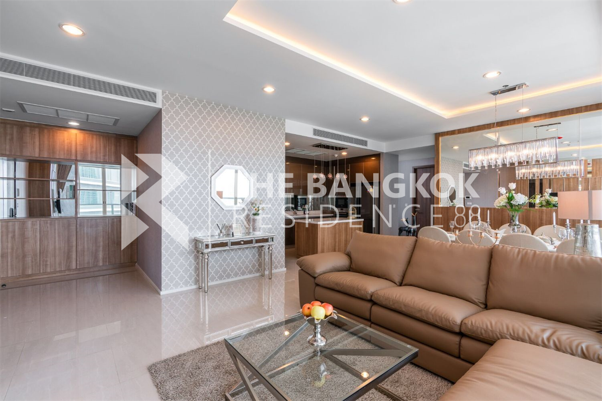 picture The Privilege of Luxury in an Economic Hub Location Menam Residences - 9/10