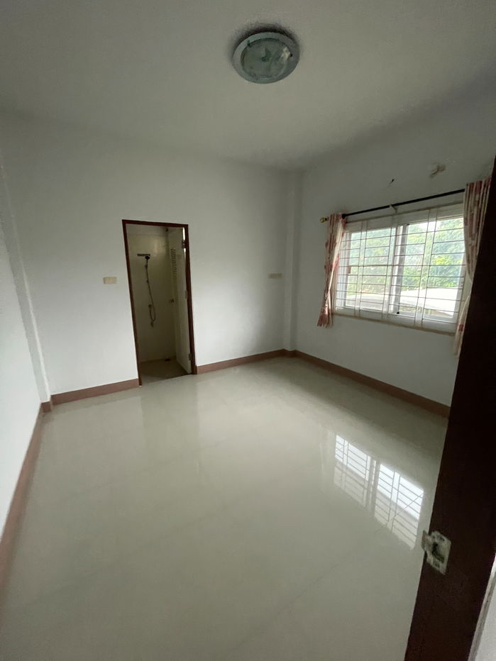 รูป บ้านเดี่ยว เนื้อที่ทั้งหมด 192 ตารางเมตร 902/97 หมู่บ้านประกายทอง ตำบลควนลัง อำเภอหาดใหญ่ สงขลา ราคา 2,940,000 บาท - รูปที่ 9/11
