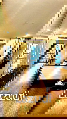 คอนโดให้เช่า : 111.5 ตร.ม.  2 ห้องนอน  2 ห้องน้ำ คอนโดสำหรับ เช่าใน ยานนาวา