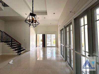Houses for rent Phrom Phong : 🔼🔽 AccomA 📩 Common Pool 4 BR House in Klong Tan (AA25249)