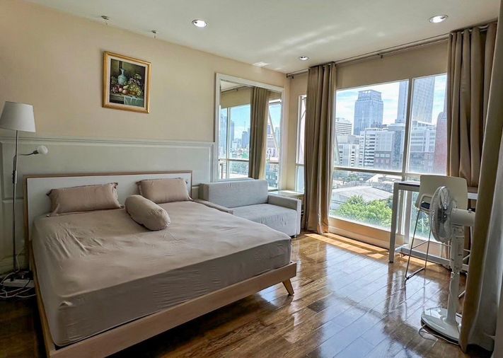 Condo for rent : The Address Chidlom (BTS Chidlom )(Rt-01)
