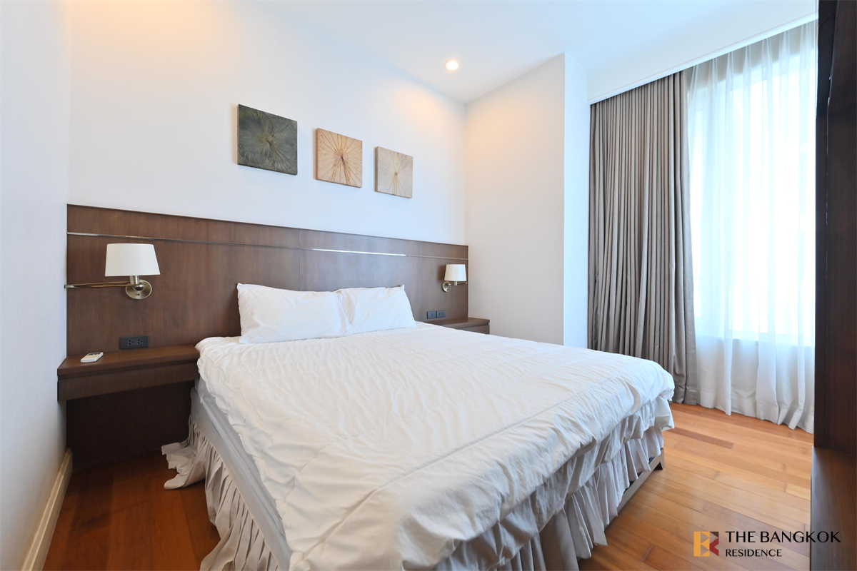 picture Q Langsuan near BTS Ratchadamri Ultimate Luxury Lifestyle with Convenience - 5/10
