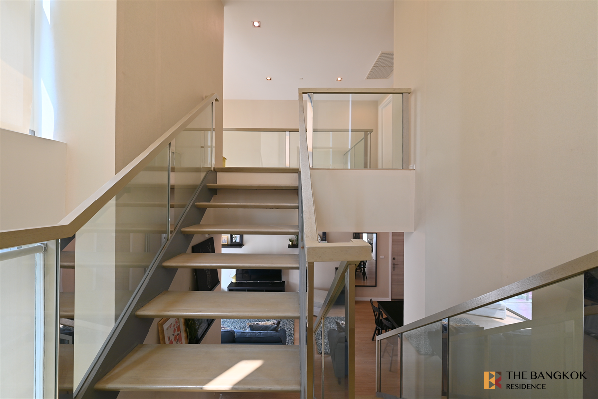 picture The Room Sukhumvit  21  Premium Luxury Condo in Prime Location - 3/10