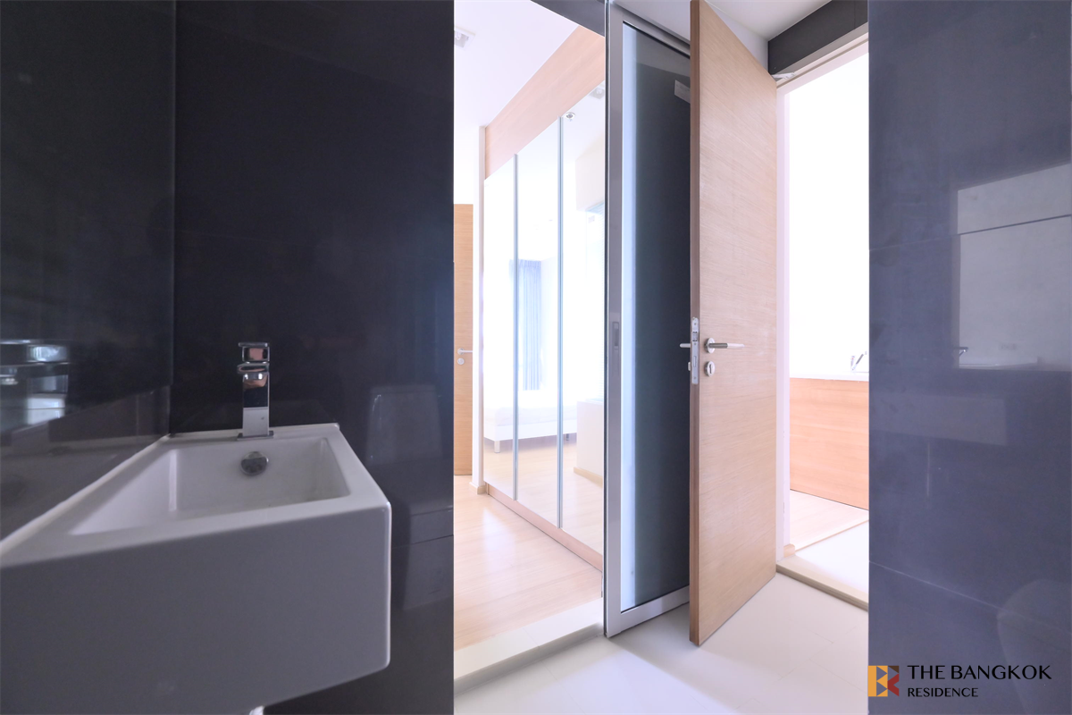 picture Move-in Ready, Just Bring Your Stuff RHYTHM Sukhumvit 50 near BTS On Nut - 2/10