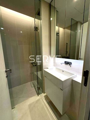 Condos for rent : 2 Beds High Floor City View Nice Room Good Location Close to MRT Phahon Yothin 300 m.  @ The Saint Residences
