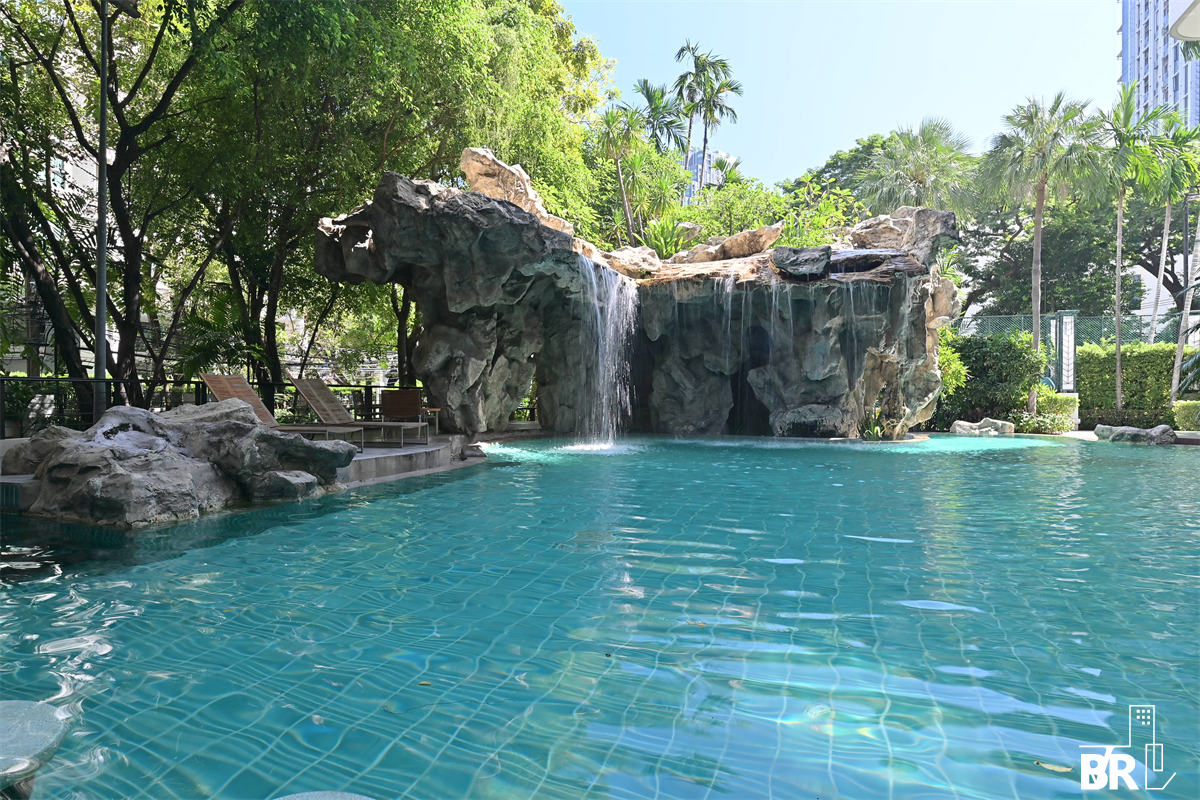 picture Luxury Unit, Ready for You Without the Wait The Park Chidlom near BTS Chit Lom - 1/9