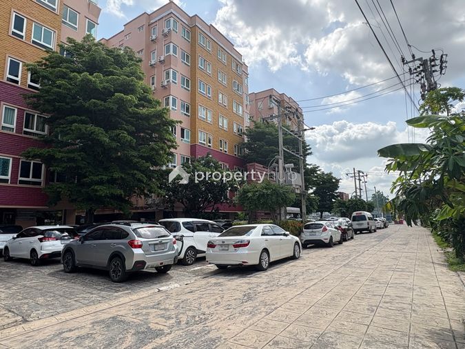 Happy Condo Ratchada 18