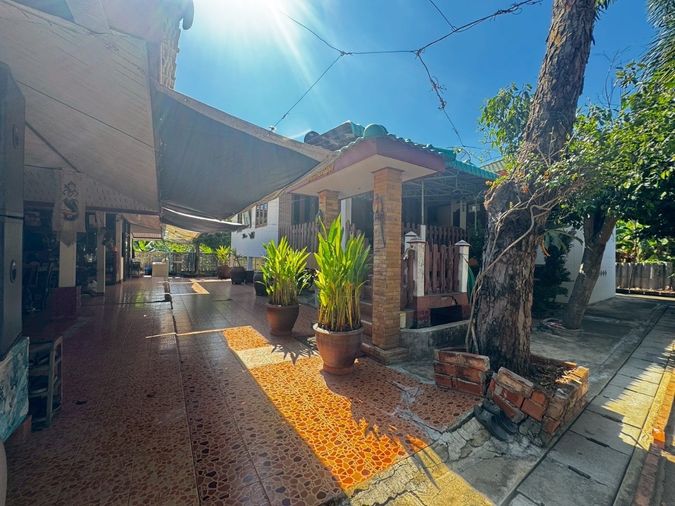 A020 ซื้อ ขาย บ้านสวนอ่างทอง บ้านเดี่ยว 2 หลัง มีเรือนรับรอง น่าอยู่ บรรยากาศดี ใกล้ชุมชน ใกล้นิคมอุตสาหกรรม เอส อ่างทอง Line ID: @951qfbfi