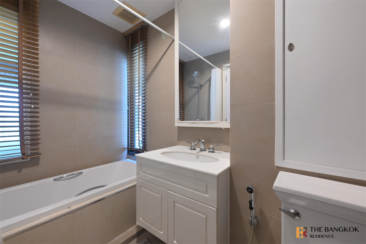 picture Condolette Dwell Sukhumvit 26  Ultimate Luxury Lifestyle with Convenience - 6/10
