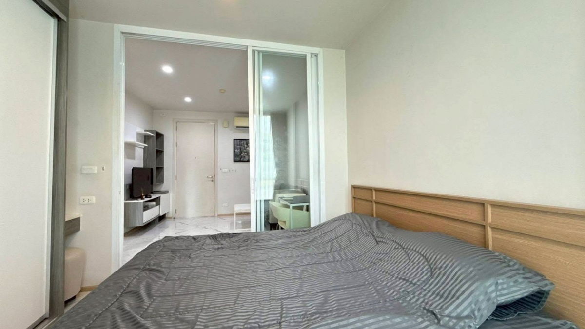 picture The Base Downtown For Sell WR-03372 - 6/11