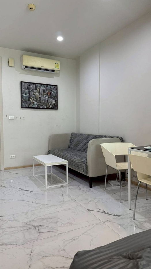 picture The Base Downtown For Sell WR-03372 - 2/11